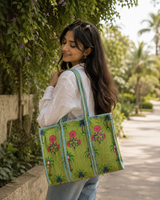 Mehendi tote detail